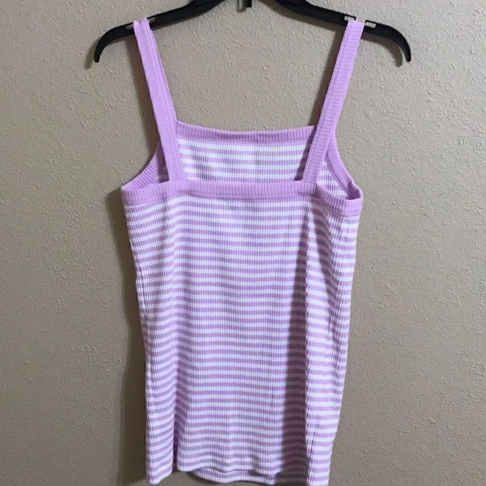 Old Navy Tank   - Picture 3 of 3